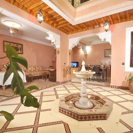 Riad La Famille Marrakesch Exterior foto