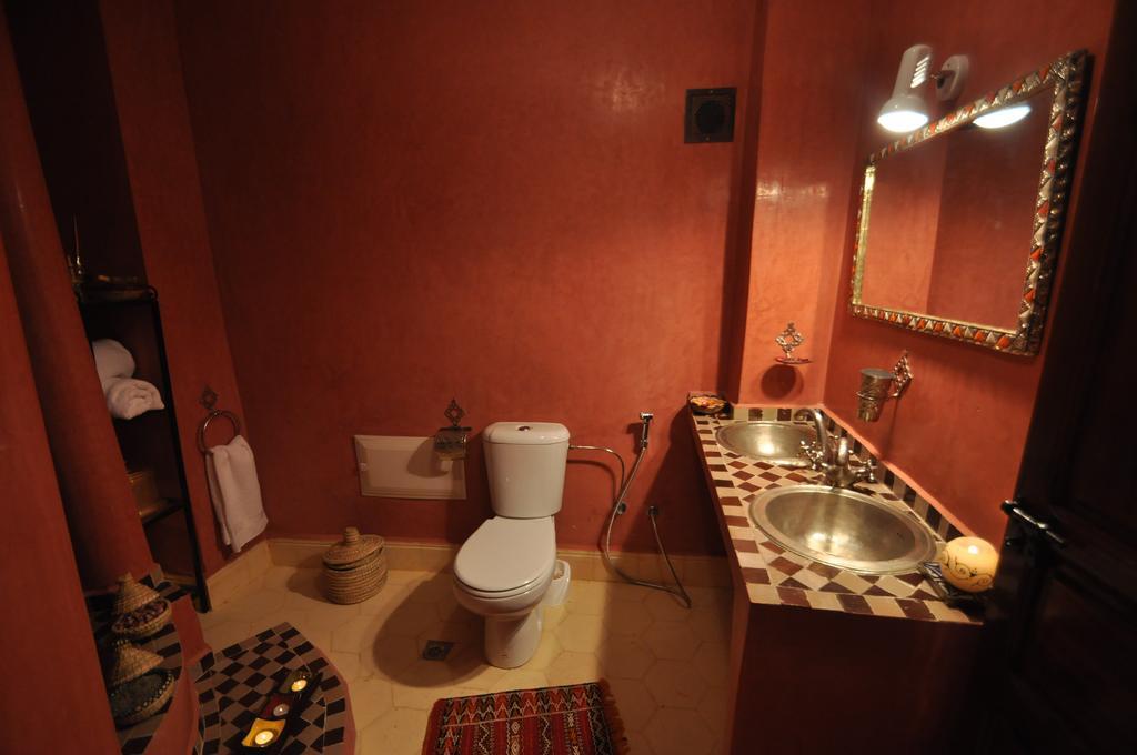 Riad La Famille Marrakesch Zimmer foto