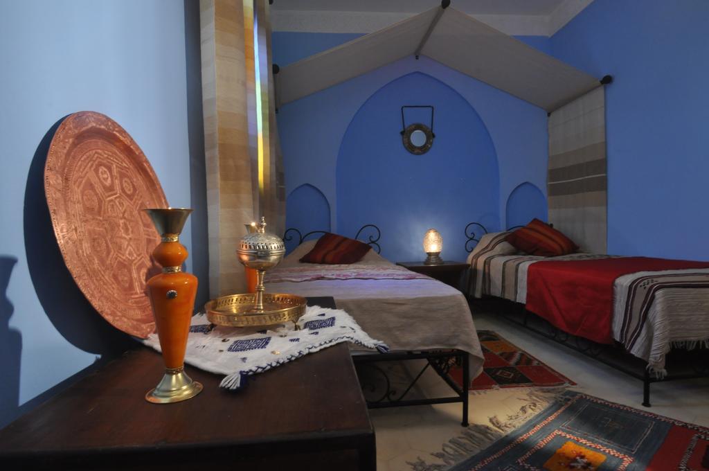 Riad La Famille Marrakesch Exterior foto
